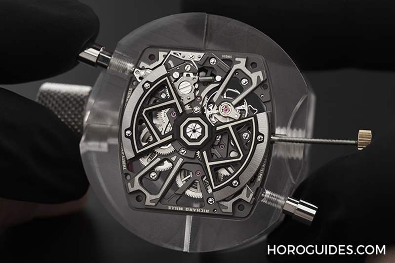 蝶形自動盤，自由切換上鏈模式！RICHARD MILLE RM 35-03 Rafael Nadal自動上鏈腕表-復刻表