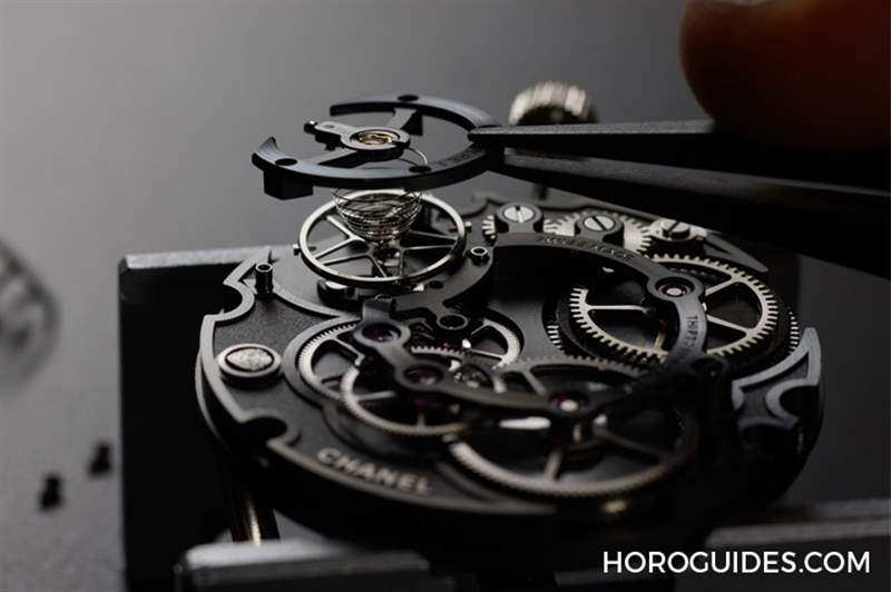 獅首章紋，實(shí)力的印記｜盤(pán)點(diǎn)CHANEL 2021新作與自制復(fù)雜機(jī)芯-復(fù)刻表