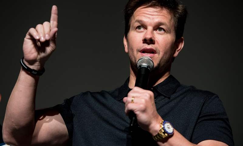 【名人表盒】馬克華伯格的肌情壯臂與閃亮表藏-復(fù)刻表