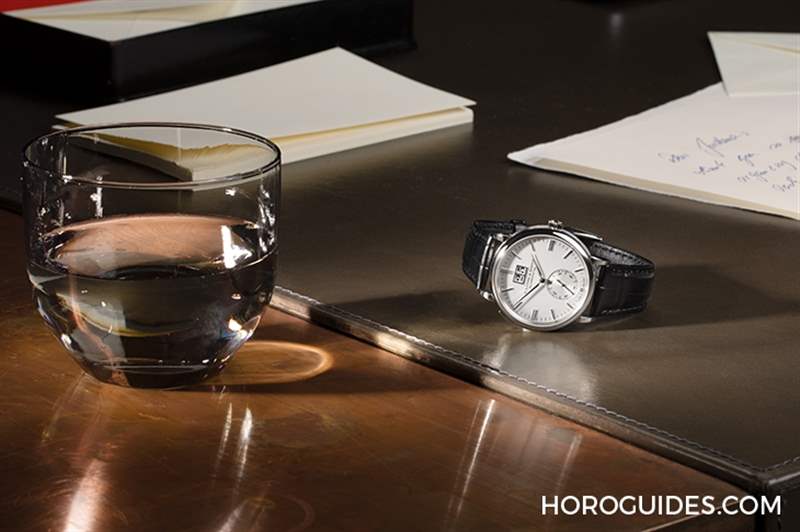 古典銀白色面盤登場(chǎng)｜朗格Saxonia Outsize Date再次演繹-復(fù)刻表