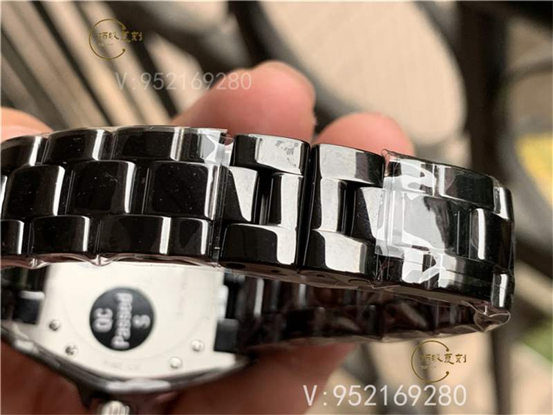 XF廠Chanel香奈兒J12黑白雙絕石英女表復刻做工怎么樣-復刻表