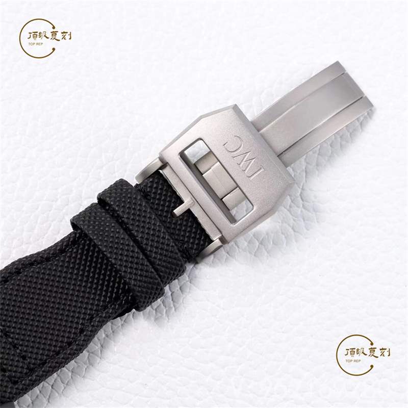 ZF廠萬國大飛-ZF廠萬國大飛行員IW502003藍(lán)盤陶瓷復(fù)刻做工怎么樣-復(fù)刻表