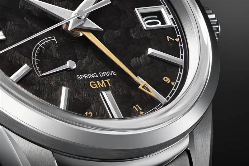 精工表Elegance GMT四季系列山丘湖泊山脈靈感來源設(shè)計的表盤-復(fù)刻表