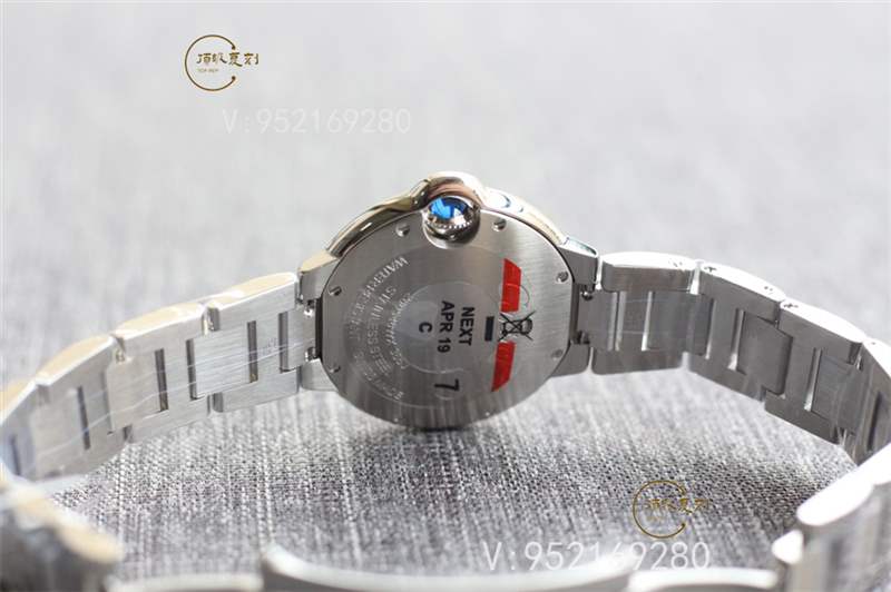 V6廠藍(lán)氣球-V6廠卡地亞33mm石英藍(lán)氣球W6920084復(fù)刻表做工怎么樣-復(fù)刻表