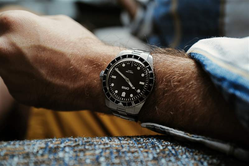 使用新款Oris Divers 65 親身體驗 12 小時表圈和啞光表盤-復刻表