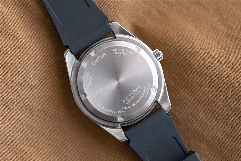 動手實踐公民的最新鈦潛水手表是沒有重量的新復古-復刻表