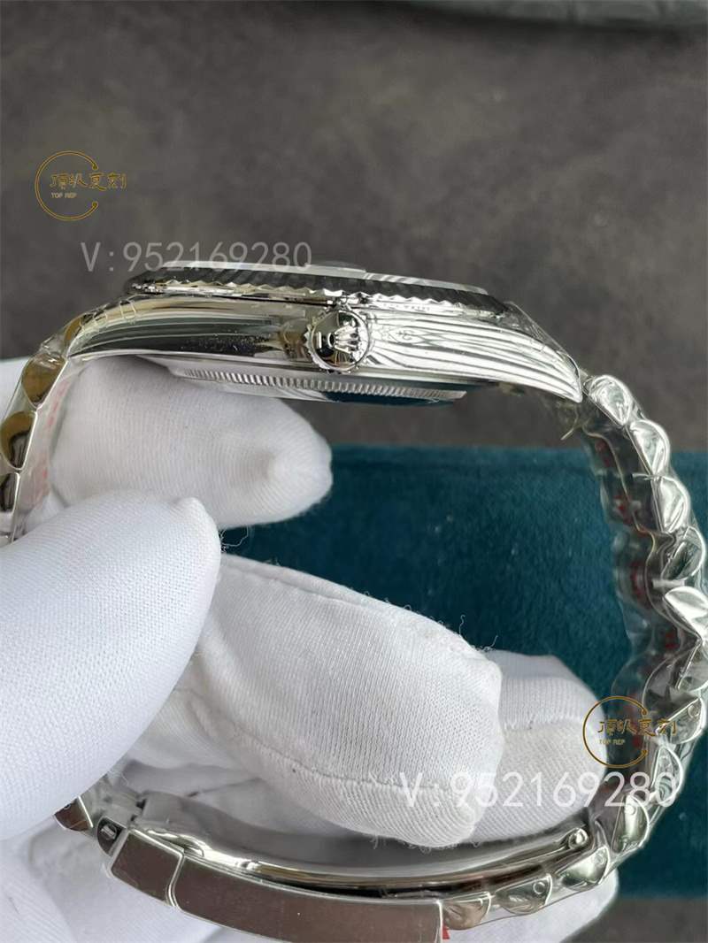 VS廠綠蘿盤日志3235機(jī)芯怎么樣,VS廠勞力士綠蘿日志一眼假嗎-復(fù)刻表