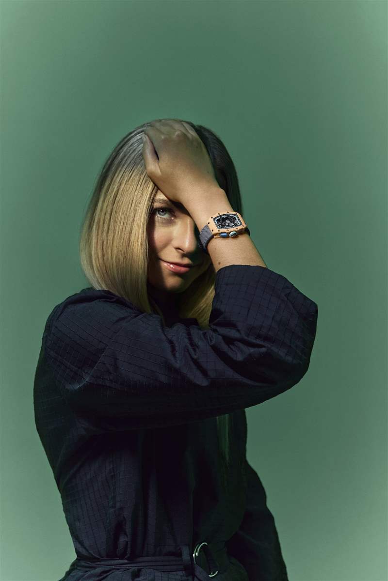 RICHARD MILLE女性摯友眼中的RM 07-04腕表:運動員之選-復(fù)刻表