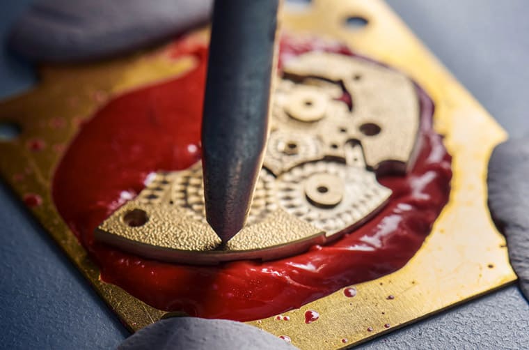 康斯登第一款鉑金隕石面陀飛輪替創立35周年紀念帶來最高潮-復刻表