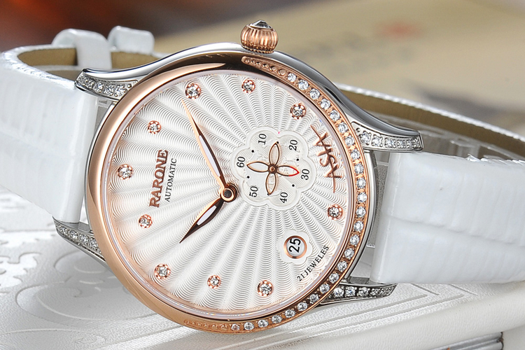 雷諾手表和天梭哪個好(天梭和雷諾哪個檔次高)-復(fù)刻表