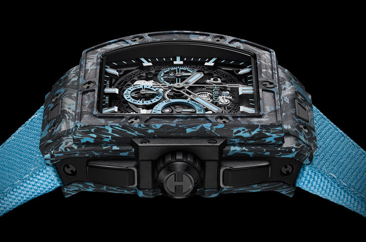 宇舶全新Spirit of Big Bang計時碼表:迷彩藍(lán)碳纖維夏日獻(xiàn)禮-復(fù)刻表